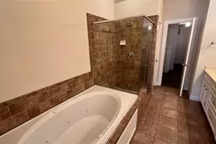 2710 Hullsmith Dr, Houston, TX 77063 - Photo 41