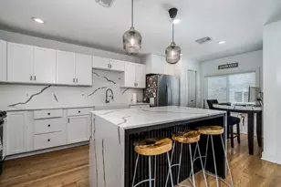 810 Jerry St, Houston, TX 77022 - Photo 5