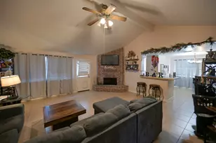 2754 Flintrock Cir, Houston, TX 77067 - Photo 1