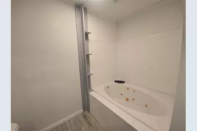 1045 Vine Drive, Angleton, TX 77515 - Photo 17