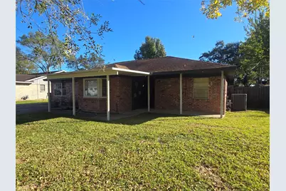 1045 Vine Drive, Angleton, TX 77515 - Photo 3