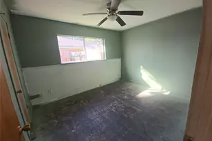 1045 Vine Dr, Angleton, TX 77515 - Photo 33