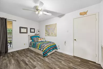 5526 Grape, Bellaire, TX 77096 - Photo 9