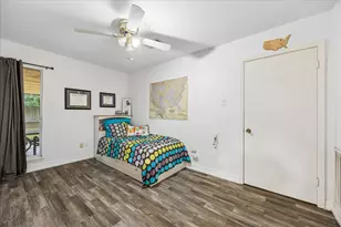 5526 Grape, Bellaire, TX 77096 - Photo 9