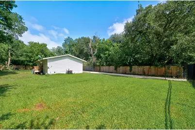13703 Segrest Drive, Houston, TX 77047 - Photo 29