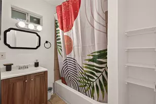 13703 Segrest Dr, Houston, TX 77047 - Photo 23