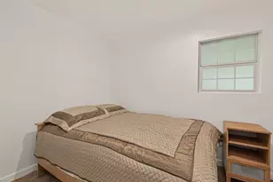 13703 Segrest Dr, Houston, TX 77047 - Photo 17