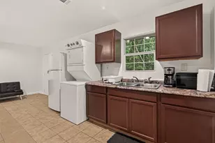 13703 Segrest Dr, Houston, TX 77047 - Photo 9