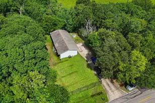 13703 Segrest Dr, Houston, TX 77047 - Photo 25