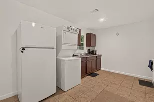13703 Segrest Dr, Houston, TX 77047 - Photo 7