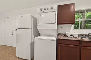 13703 Segrest Dr, Houston, TX 77047 - Photo 11