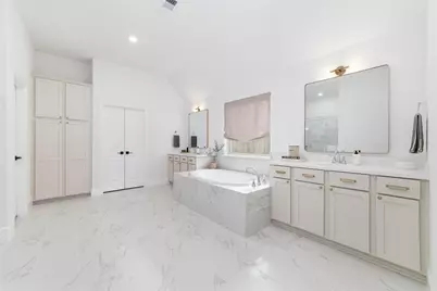 15208 Tree Swallow Court, Magnolia, TX 77354 - Photo 17