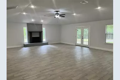 482 Rolling, Livingston, TX 77351 - Photo 11