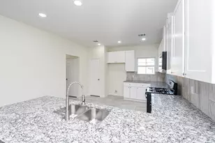 2807 Bowlin Leaf Ln, Houston, TX 77014 - Photo 15