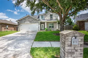 972 Cypress Ln, Dayton, TX 77535 - Photo 1
