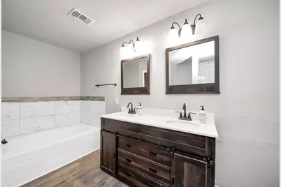 16118 Bunker Ridge Road, Houston, TX 77053 - Photo 31