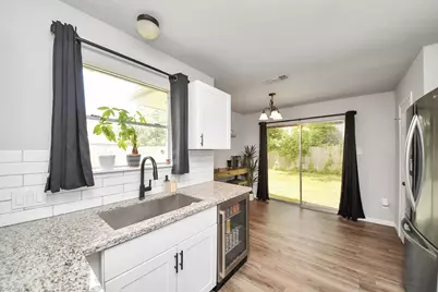16118 Bunker Ridge Road, Houston, TX 77053 - Photo 11