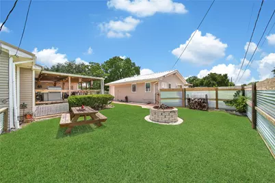 1800 Alvy Drive, La Porte, TX 77571 - Photo 7