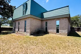 195 Park Dr, La Grange, TX 78945 - Photo 5