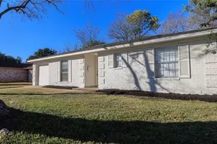 1106 Twin Falls Rd, Houston, TX 77088 - Photo 3