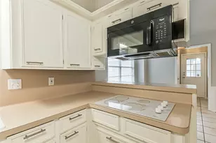 6718 Gentle Bend Dr, Houston, TX 77069 - Photo 13