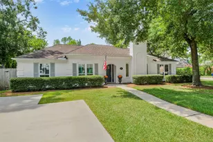 8851 Larston St, Houston, TX 77055 - Photo 3