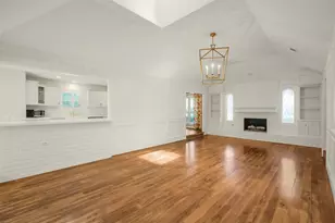 8851 Larston St, Houston, TX 77055 - Photo 11