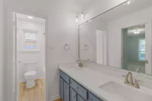 8851 Larston St, Houston, TX 77055 - Photo 33