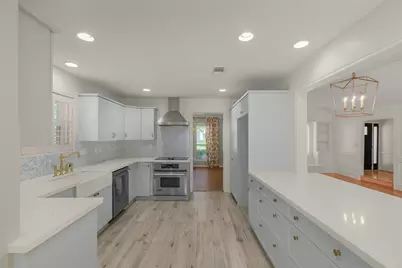 8851 Larston Street, Houston, TX 77055 - Photo 17
