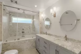 8851 Larston St, Houston, TX 77055 - Photo 29