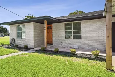 1300 Basin Street, Bay City, TX 77414 - Photo 3
