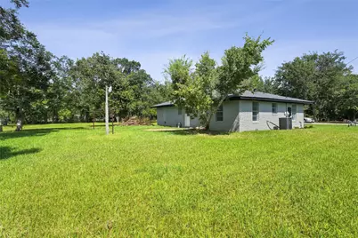 1300 Basin Street, Bay City, TX 77414 - Photo 7