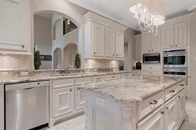 75 S Player Crest Circle, The Woodlands, TX 77382 - Photo 19