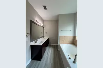 24626 Lakecrest Creek Drive, Katy, TX 77493 - Photo 15