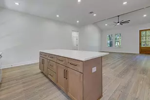 124 County Rd 3015, Dayton, TX 77535 - Photo 15