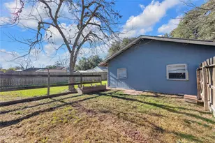 611 S Franklin St, La Grange, TX 78945 - Photo 25