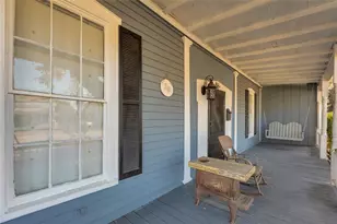 611 S Franklin St, La Grange, TX 78945 - Photo 3