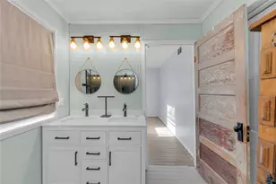 611 S Franklin St, La Grange, TX 78945 - Photo 15