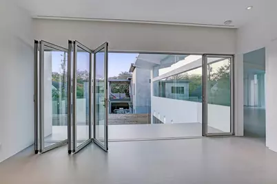 2169 University Boulevard, Houston, TX 77030 - Photo 25