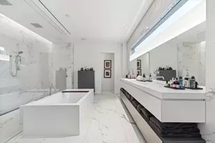 2169 University Blvd, Houston, TX 77030 - Photo 29