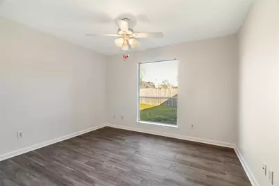 4527 Fox Run Street, Pearland, TX 77584 - Photo 19