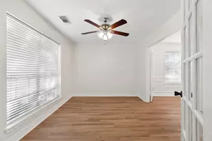 4527 Fox Run St, Pearland, TX 77584 - Photo 3