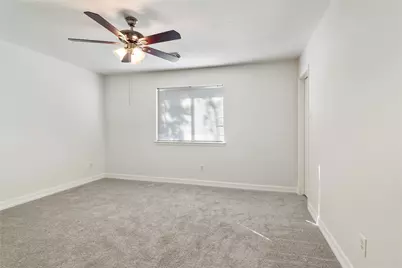 4527 Fox Run Street, Pearland, TX 77584 - Photo 17
