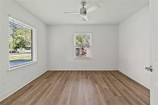 2201 Meadow Ln, La Marque, TX 77568 - Photo 13