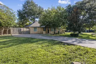 2201 Meadow Ln, La Marque, TX 77568 - Photo 19