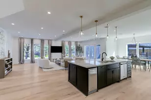 1601 Bonnie Brae St, Houston, TX 77006 - Photo 3