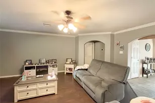 3811 Trent Cove Ln, Pearland, TX 77584 - Photo 3