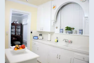 7833 Narcissus Street, Houston, TX 77012 - Photo 25