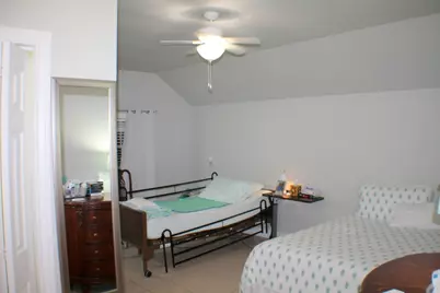 7833 Narcissus Street, Houston, TX 77012 - Photo 31