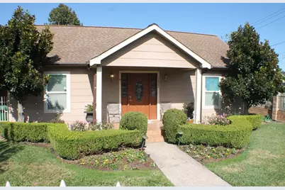 7833 Narcissus Street, Houston, TX 77012 - Photo 5